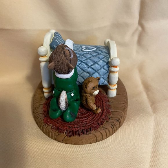 Chipmunk Praying Tender Touches Hallmark Figurine - Picture 3 of 8